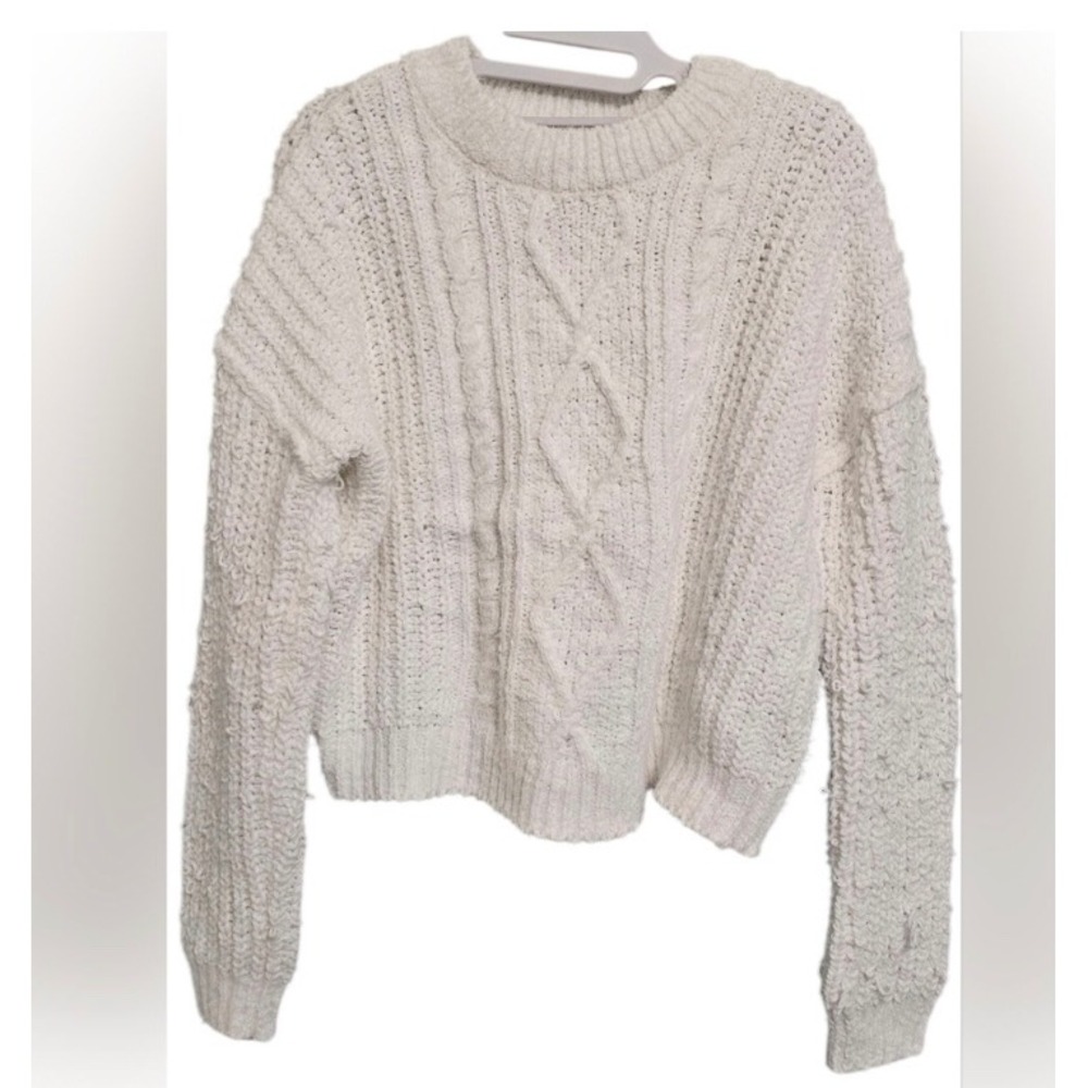 Madden Girl Womens M Cream Cable Knit Fuzzy Eyelash Sweater Fisherman Shaggy